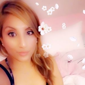 Meet your Posher, Claudia